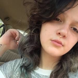 Meet your Posher, Raeanne